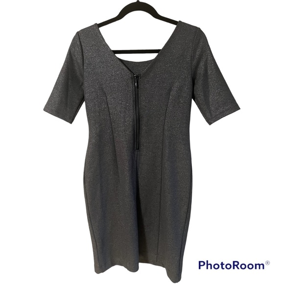 This is a beautiful Banana Republic metallic looking dress. It shines. - Picture 4 of 6